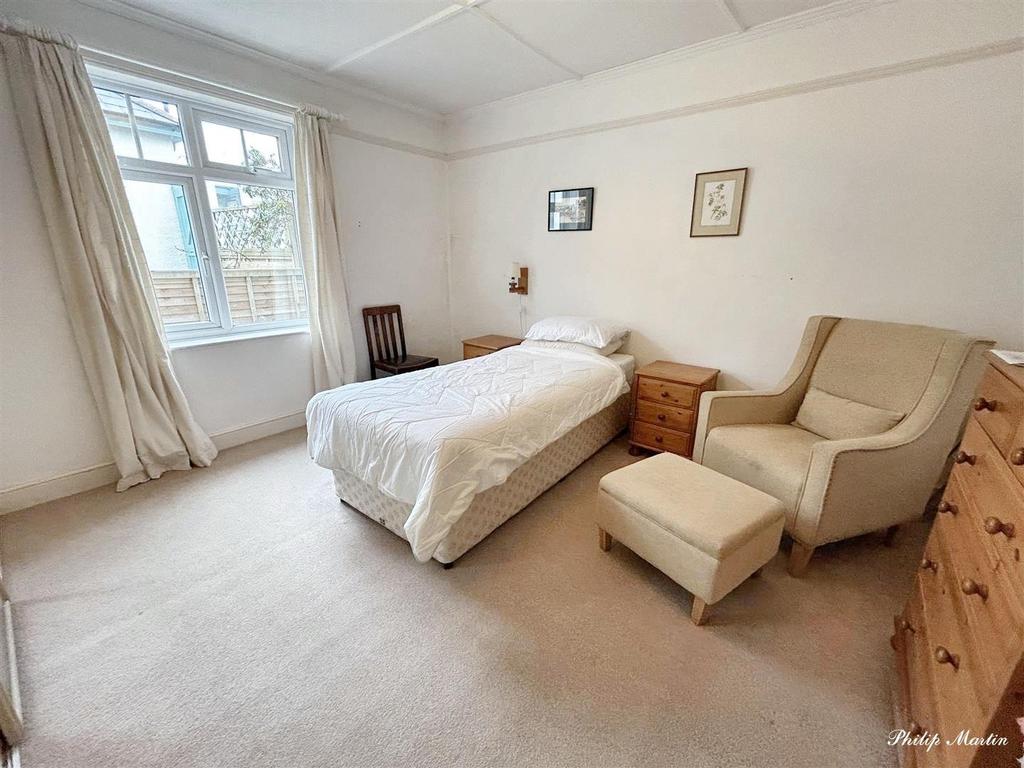 Bedroom 2.jpg