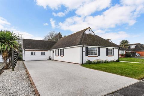 5 bedroom bungalow for sale, Wyde Feld, Bognor Regis