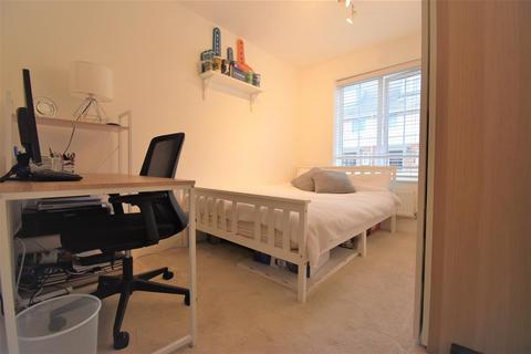 2 bedroom apartment to rent - Coleridge Drive, Ruislip HA4