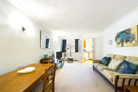 2 bedroom retirement property for sale, Sherleys Court, Ruislip HA4