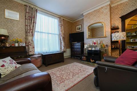 4 bedroom semi-detached house for sale - Gloucester Road, Cheltenham