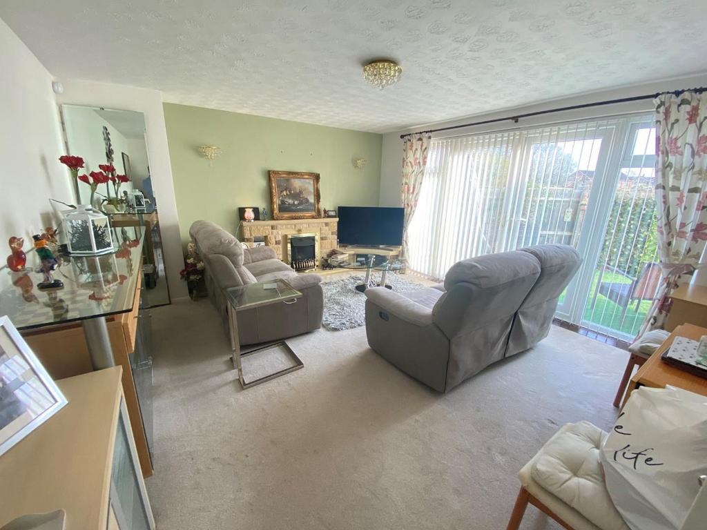 Living Room 2.jpg