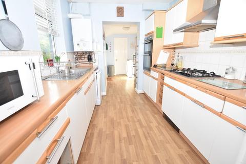 270 Ashgate Road, Chesterfield, S40 4AW