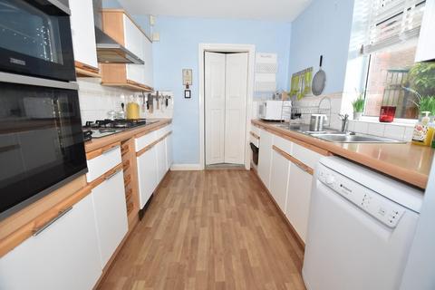 270 Ashgate Road, Chesterfield, S40 4AW
