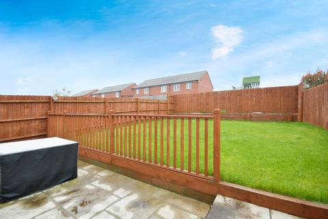 3 bedroom semi-detached house for sale, Caulfield Close, Dunston, Chesterfield, S41 8DH