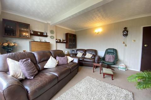 255 Foden Road, Birmingham, B42 2EH