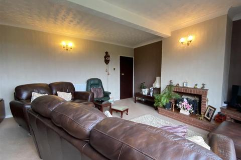 255 Foden Road, Birmingham, B42 2EH