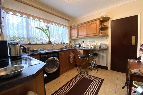 255 Foden Road, Birmingham, B42 2EH