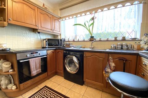 255 Foden Road, Birmingham, B42 2EH
