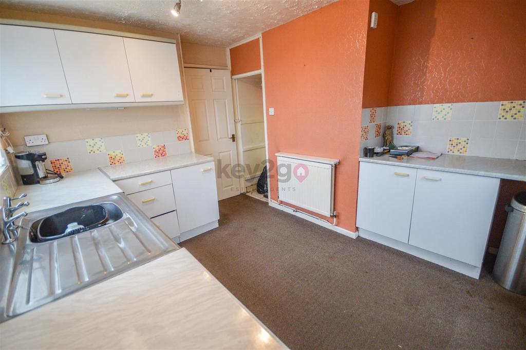 Staton Avenue, Beighton, Sheffield, S20 3 bed semidetached house for