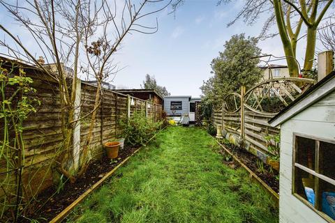 2 bedroom terraced house for sale, Radnor Gardens, Twickenham