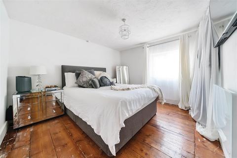 2 bedroom terraced house for sale, Hawkenbury Road, Hawkenbury, Tonbridge