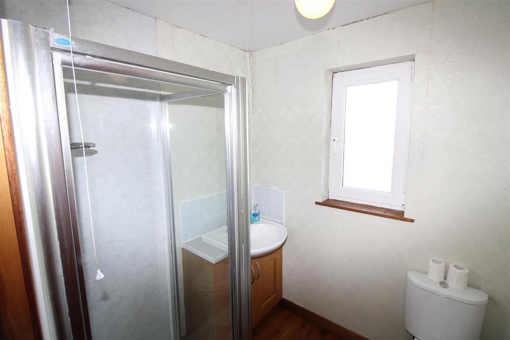 Shower room.jpg