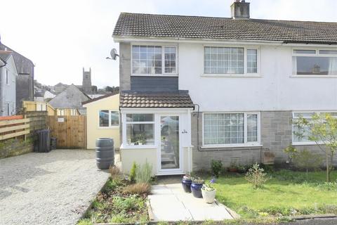3 Broadmead, Callington, PL17 7DD