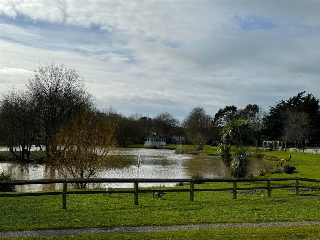 Kenwith castle 1.jpg