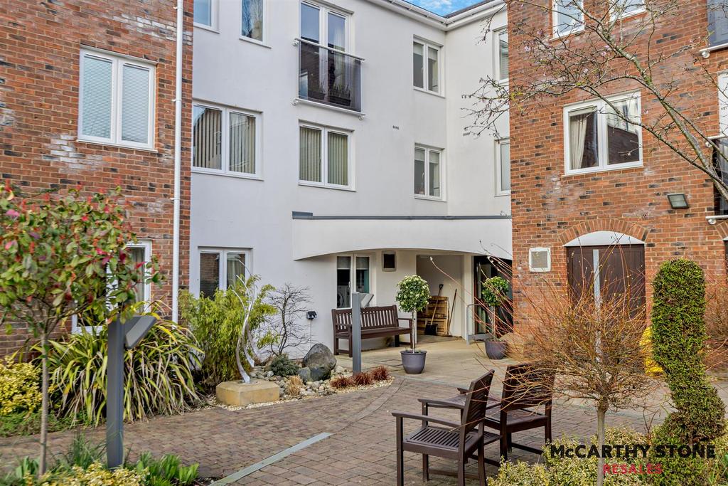 The Limes Booths Hill Close, Lymm 1 bed apartment for sale £190,000