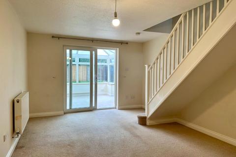 17 Osler Close, Northampton, NN2 8NE