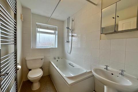 17 Osler Close, Northampton, NN2 8NE