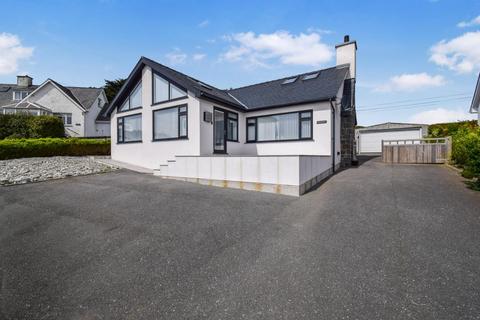 5 bedroom detached bungalow for sale, Upper Morannedd, Criccieth