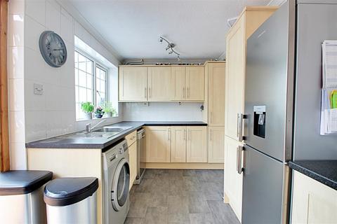 43 Ryder Close, Bovingdon, Hemel Hempstead, HP3 0HZ