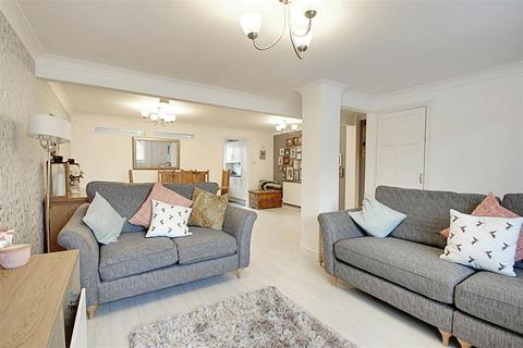 43 Ryder Close, Bovingdon, Hemel Hempstead, HP3 0HZ