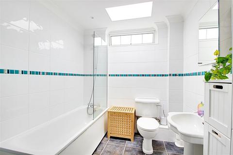 43 Ryder Close, Bovingdon, Hemel Hempstead, HP3 0HZ