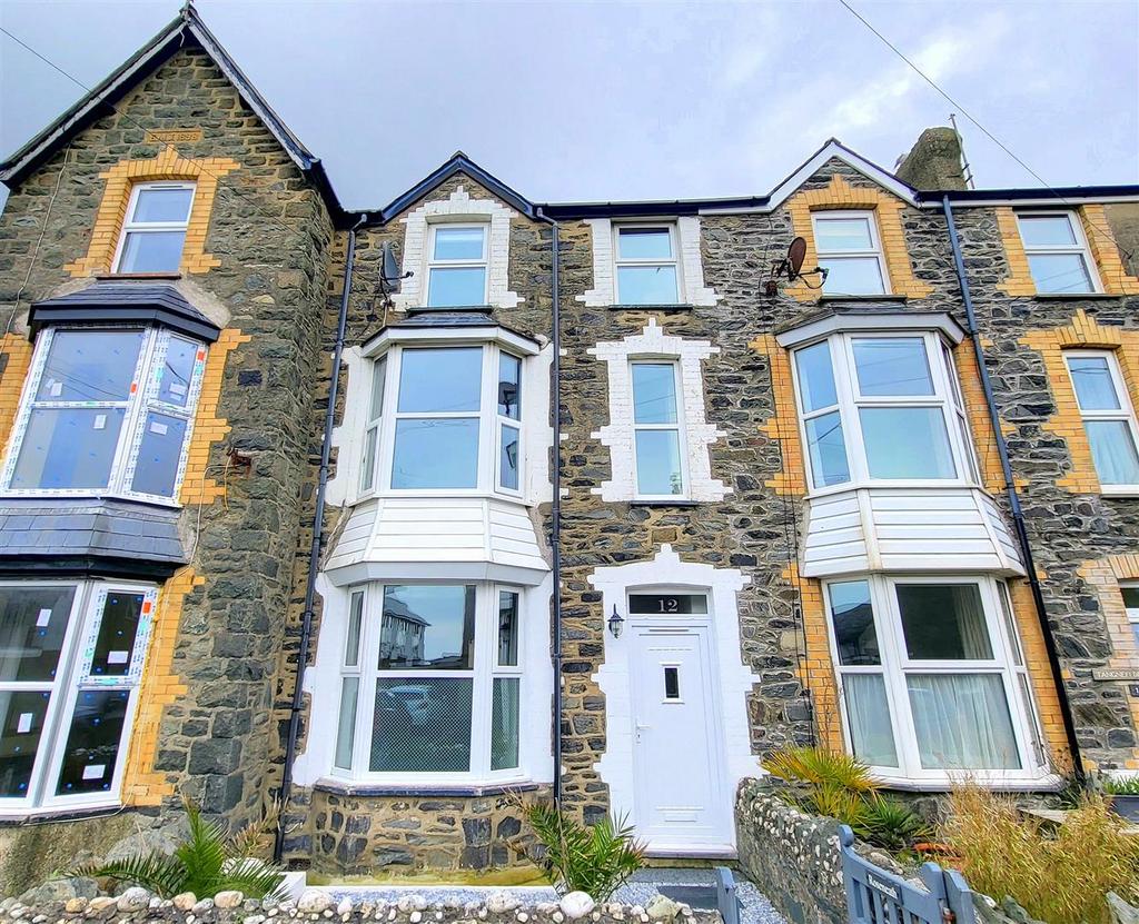 Barmouth 5 bed house for sale £220,000