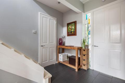 9 Punch Croft, New Ash Green, Longfield, DA3 8HP