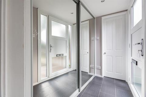 9 Punch Croft, New Ash Green, Longfield, DA3 8HP