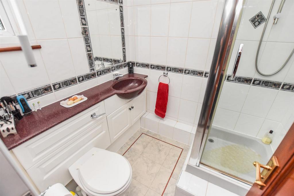Ensuite Shower Room