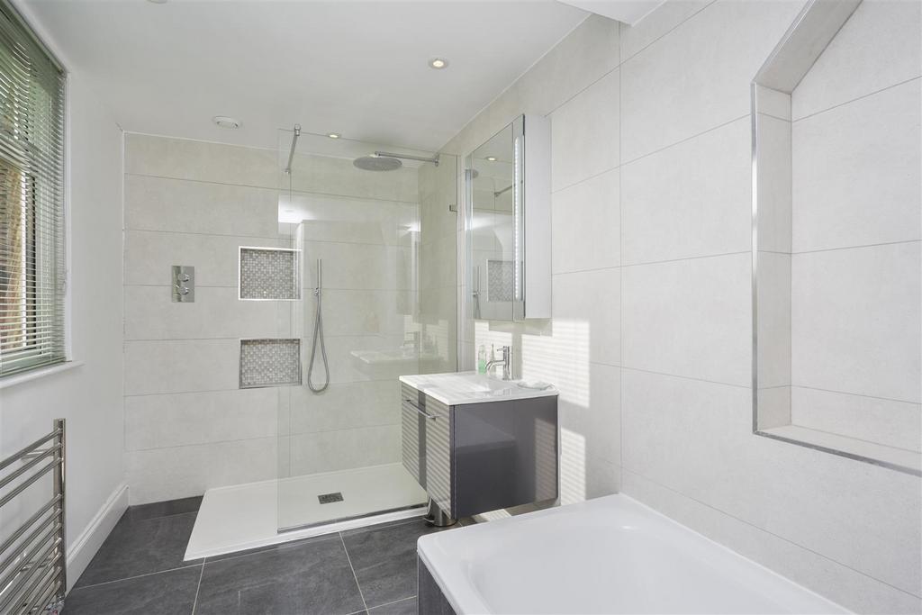 Family bathroom