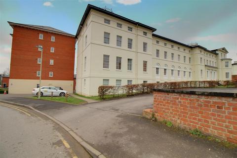 7 The Crescent, Gloucester, GL1 3LF