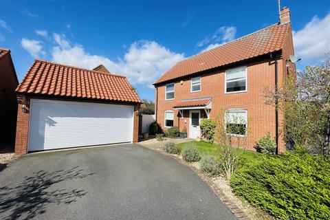4 bedroom detached house for sale, Archers Field, Southwell