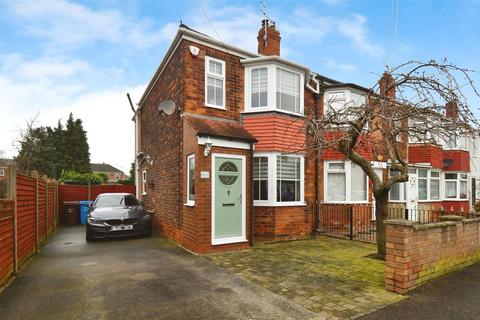 2 bedroom end of terrace house for sale - Brendon Avenue, Hull