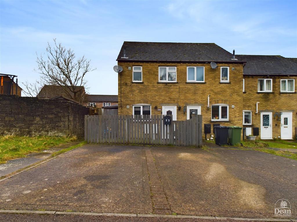 Sylvan Close, Coleford 2 bed end of terrace house for sale £200,000