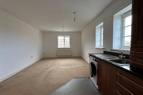 2 bedroom flat for sale, Donnington Court, Dudley, West Midlands