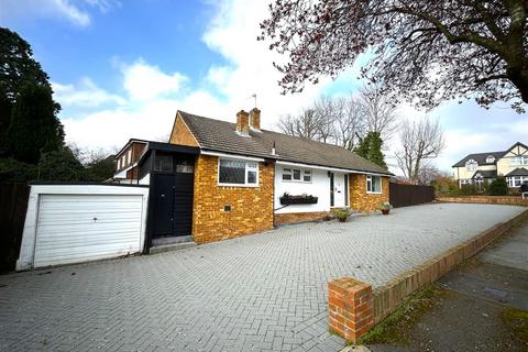 3 bedroom detached bungalow for sale, Goddington Chase, Orpington