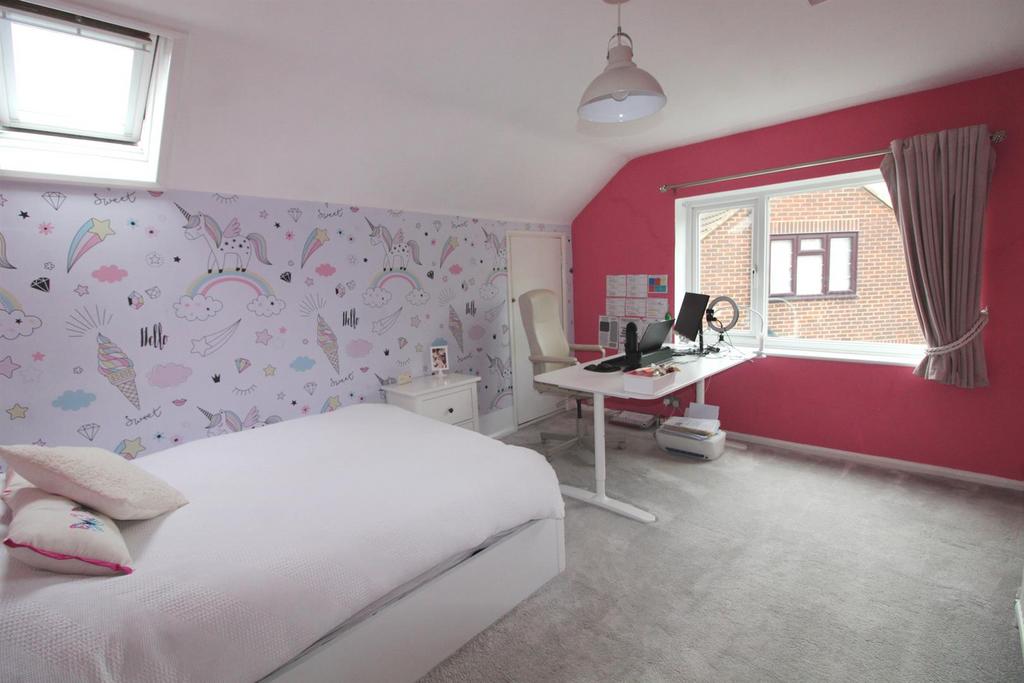 Bedroom (1) edit.jpg