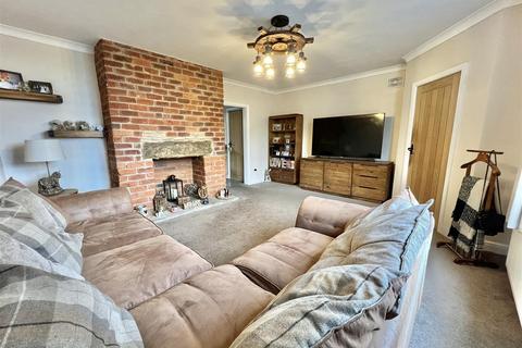 4 bedroom end of terrace house for sale - Brooks Terrace, Bradford BD13