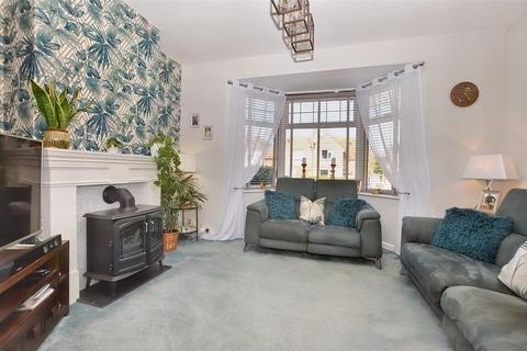 3 bedroom semi-detached house for sale, Central Avenue, Eastbourne