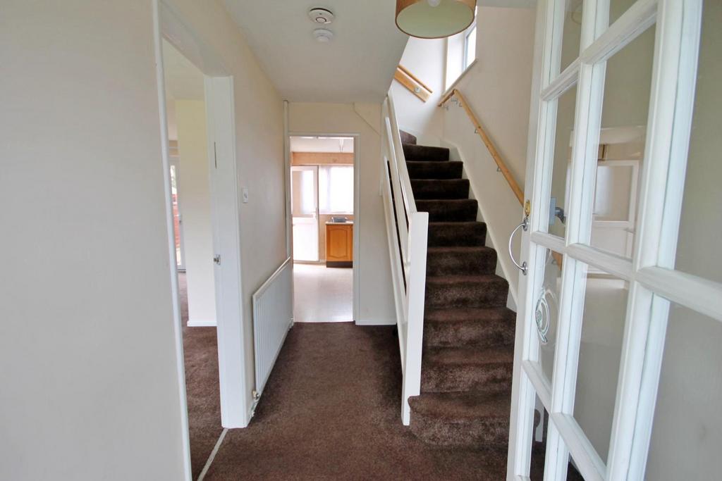 Meadow Park, Tamworth 3 bed semidetached house for sale £240,000