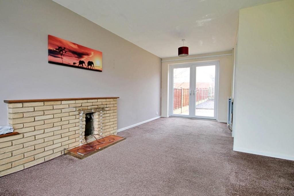Meadow Park, Tamworth 3 bed semidetached house for sale £240,000