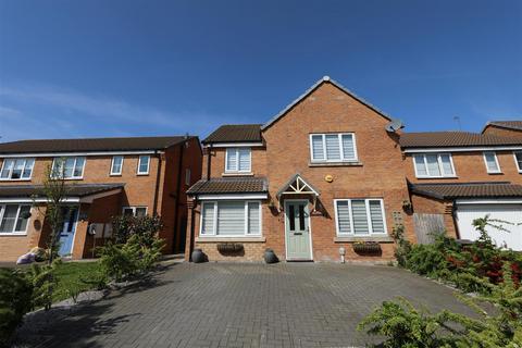 4 bedroom detached house for sale, Brockwell Park, Kingswood, Hull