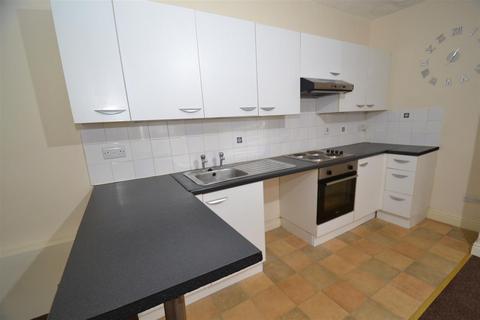 2 bedroom terraced house for sale, South Parade, Cleckheaton