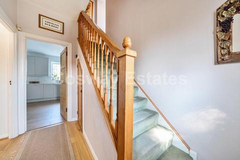 30 Wise Lane, London, NW7 2RE