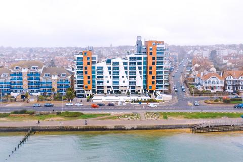 3 bedroom flat for sale, The Shore, Westcliff-On-Sea