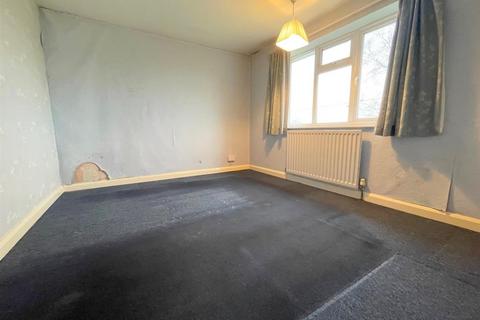 97 Heath Avenue, Werrington, Stoke-on-trent, ST9 0HU