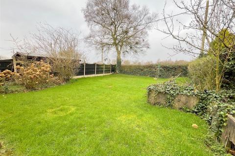 97 Heath Avenue, Werrington, Stoke-on-trent, ST9 0HU