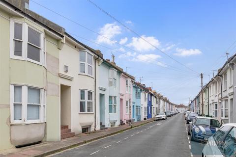 6 bedroom house to rent, Islingword Street, Brighton