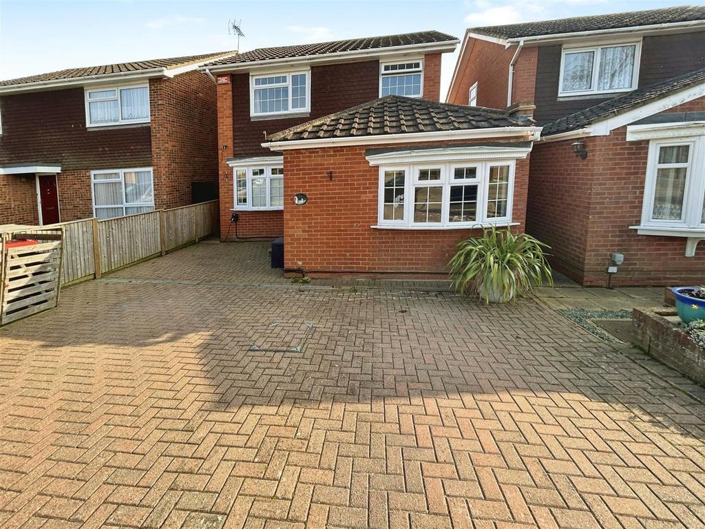 Arden Road, Herne Bay 4 bed detached house for sale £475,000
